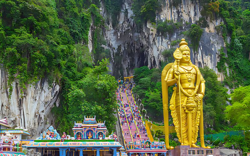 Across Borders: Singapore & Malaysia City Explorer
